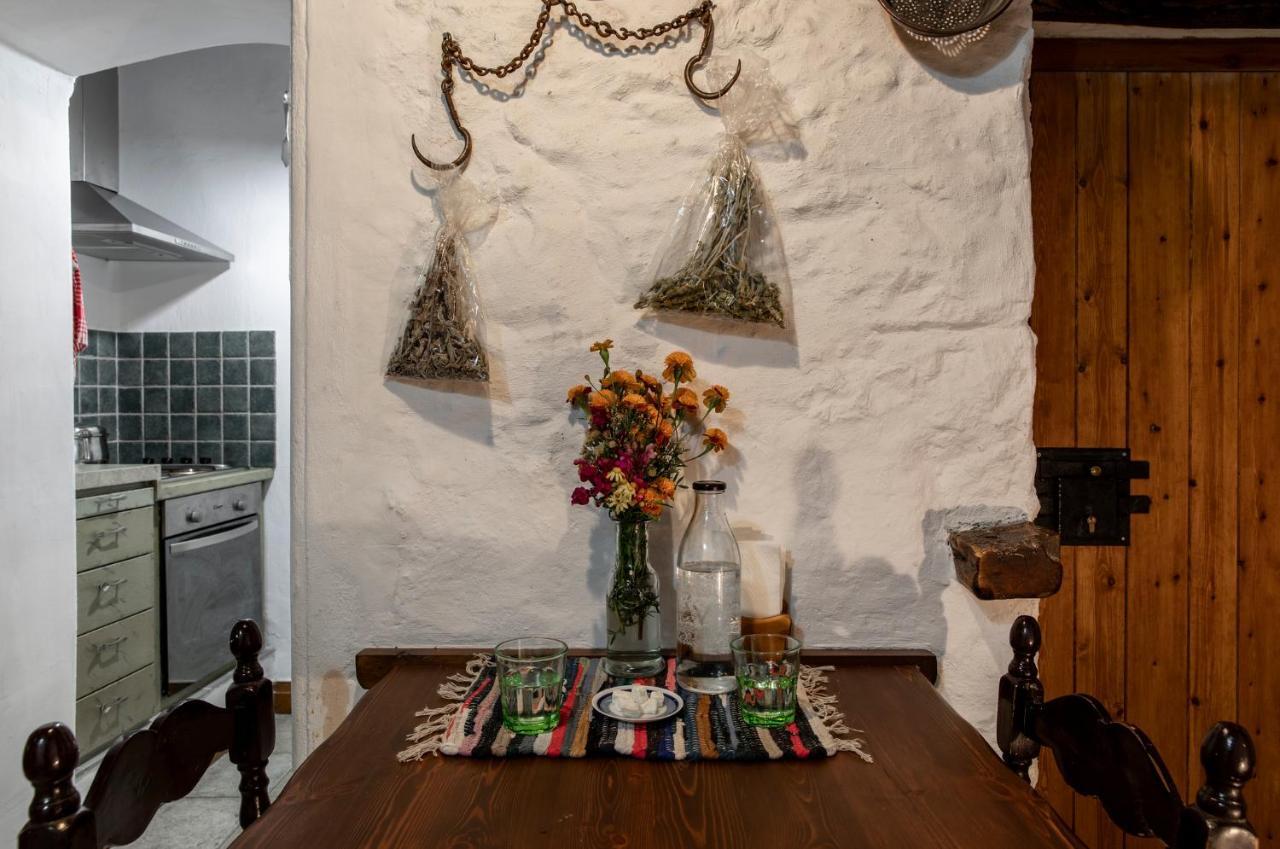 Kanto'S Guesthouse Stemnitsa Bagian luar foto