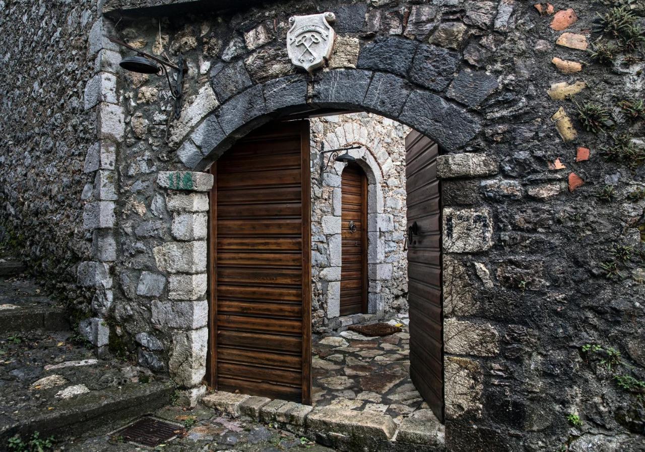 Kanto'S Guesthouse Stemnitsa Bagian luar foto