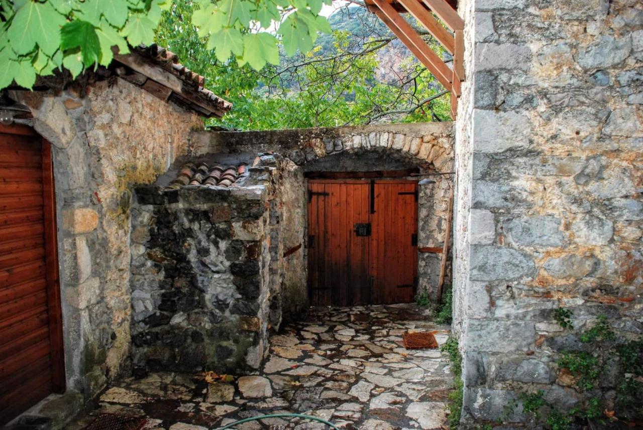 Kanto'S Guesthouse Stemnitsa Bagian luar foto