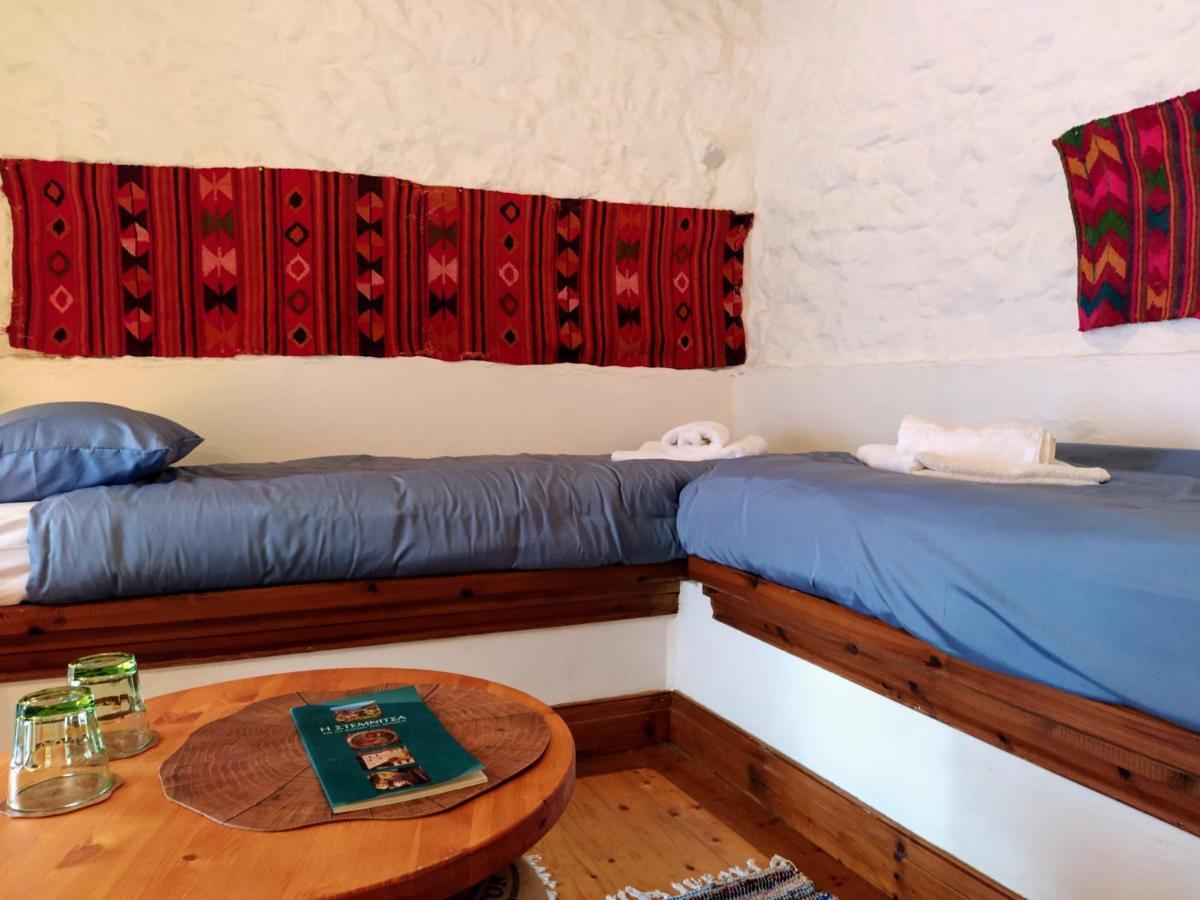 Kanto'S Guesthouse Stemnitsa Bagian luar foto